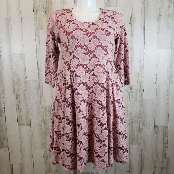 Torrid Brushed Lace Skater Dress Sz 0 - Picture 2 of 10